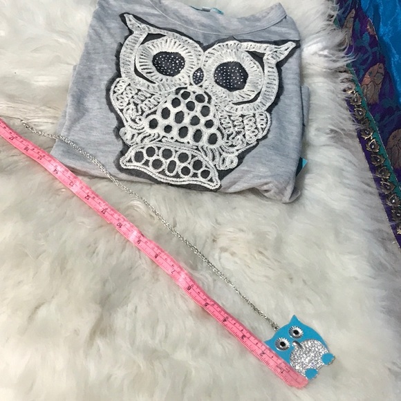 NWT Julie’s Closet OWL long sleeve shirt & metal bling owl necklace - Picture 7 of 10